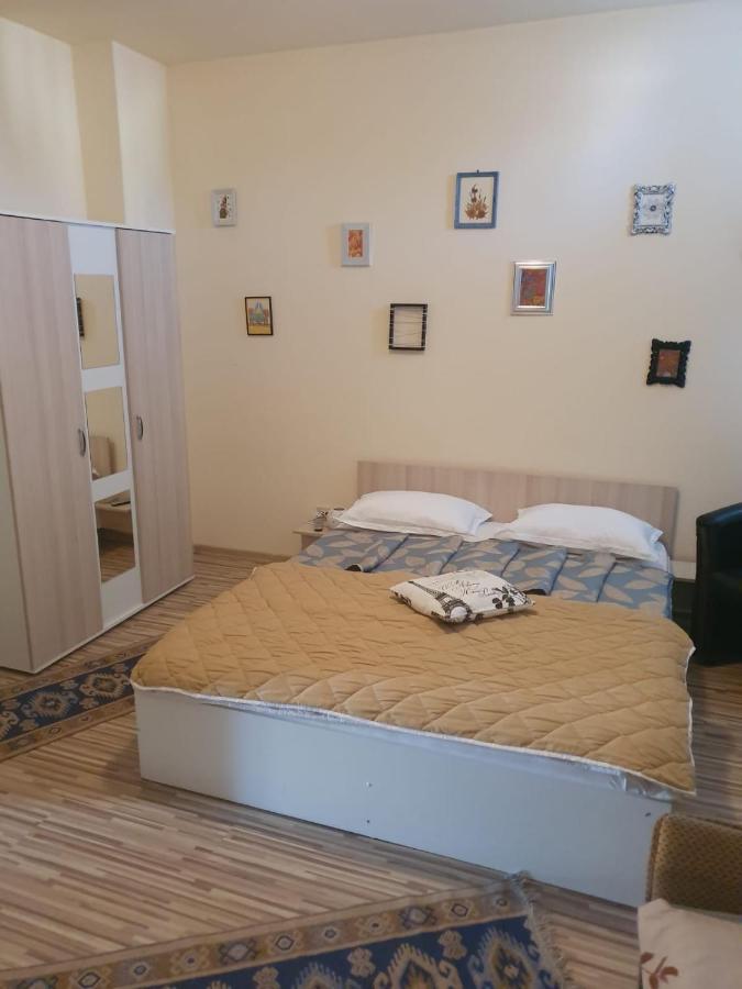 Relax Haus Hunedoara Exterior photo