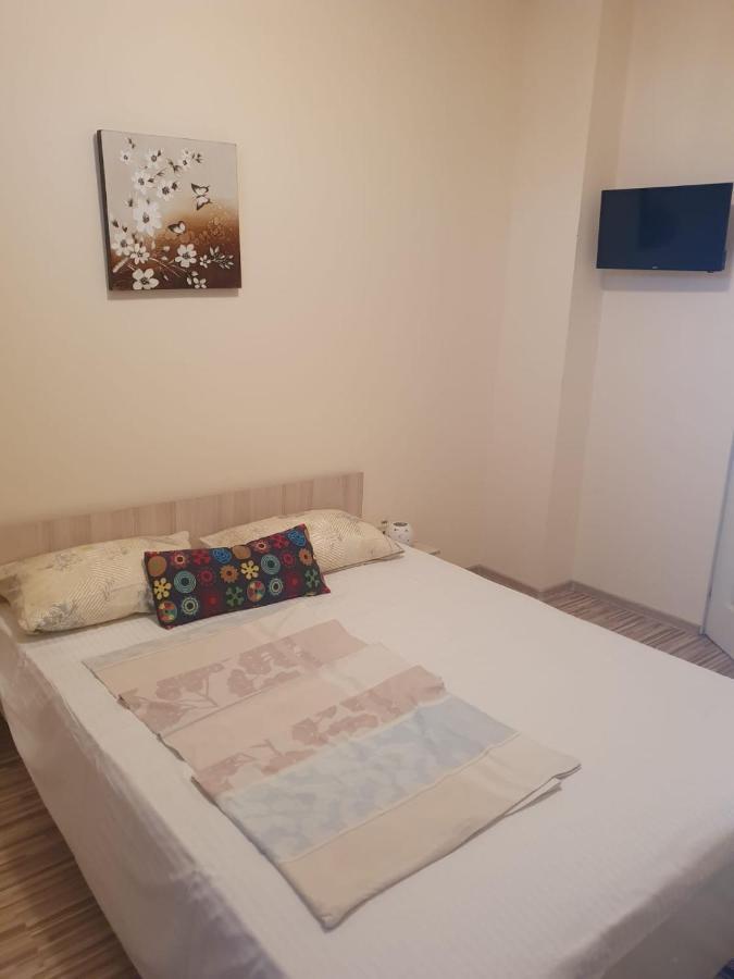 Relax Haus Hunedoara Exterior photo